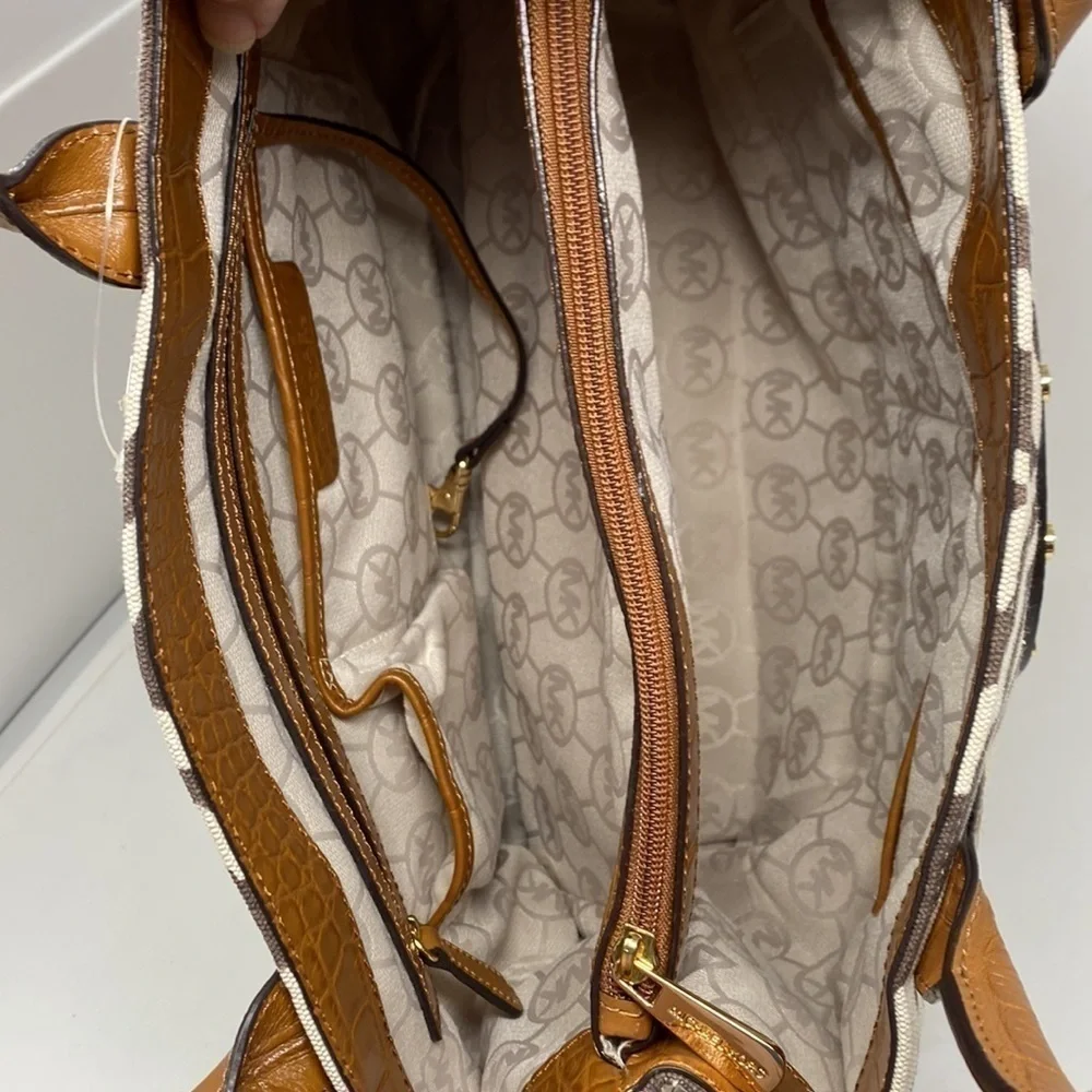 Michael Kors Sutter Canvas Animal Print Tote NEW NWT - Picture 13 of 16
